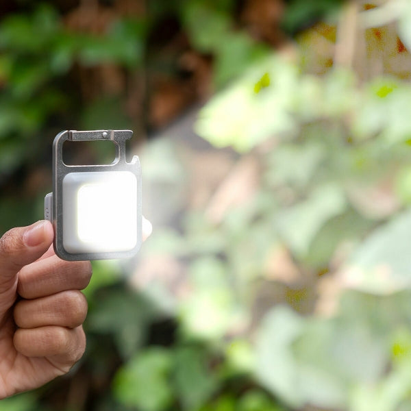 Mini latarka Z diodą LED - 7 w 1