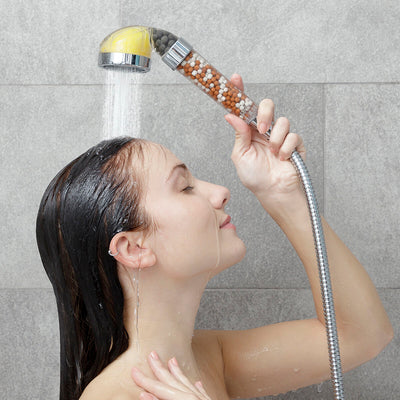 Suihkusuutin Eco-shower aromaterapialla ja mineraaleilla