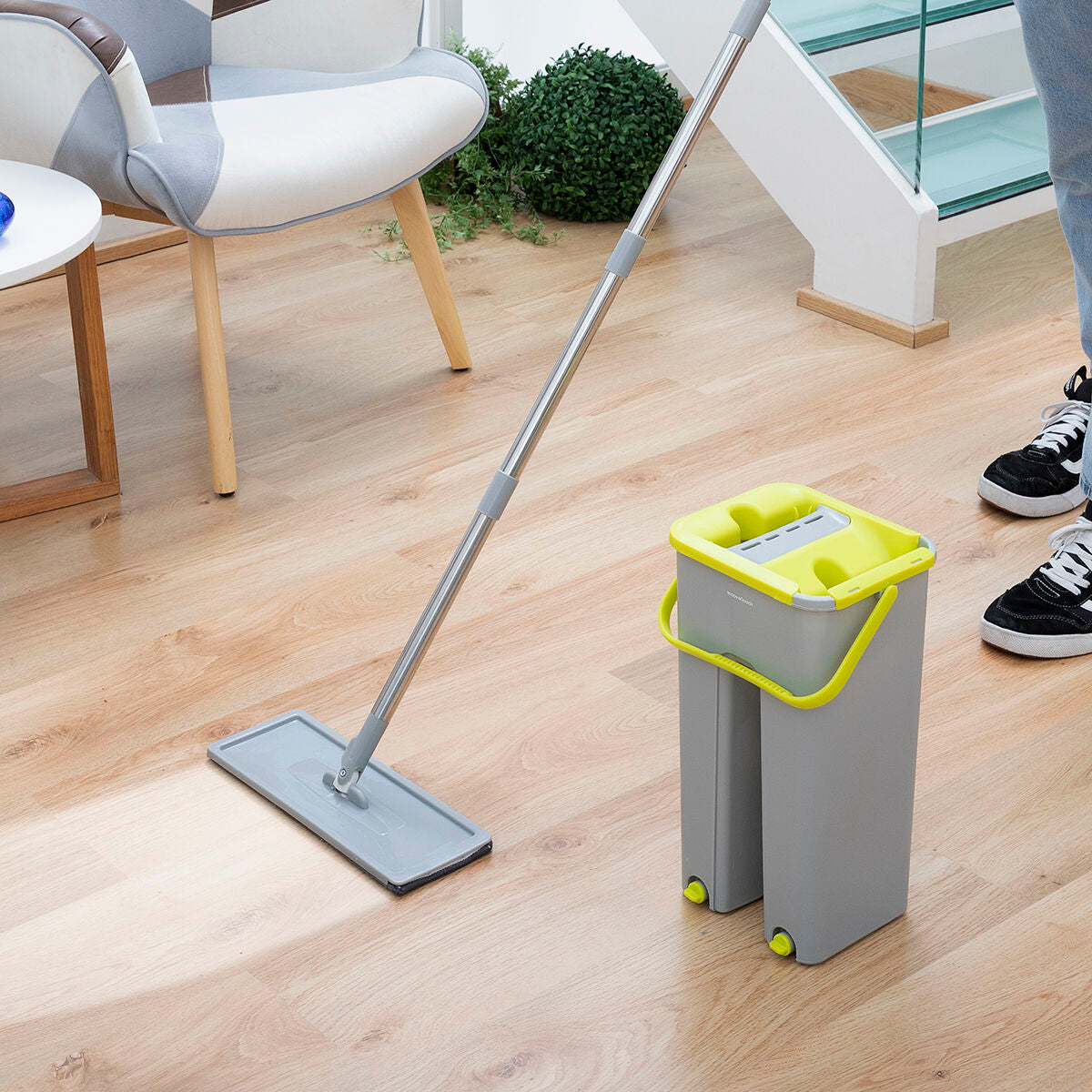 Dual Action Floor Mop Bucket